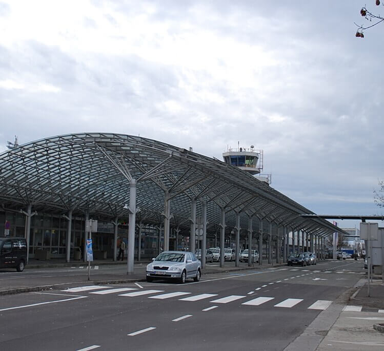 Linz 6 Linz airport LNZ