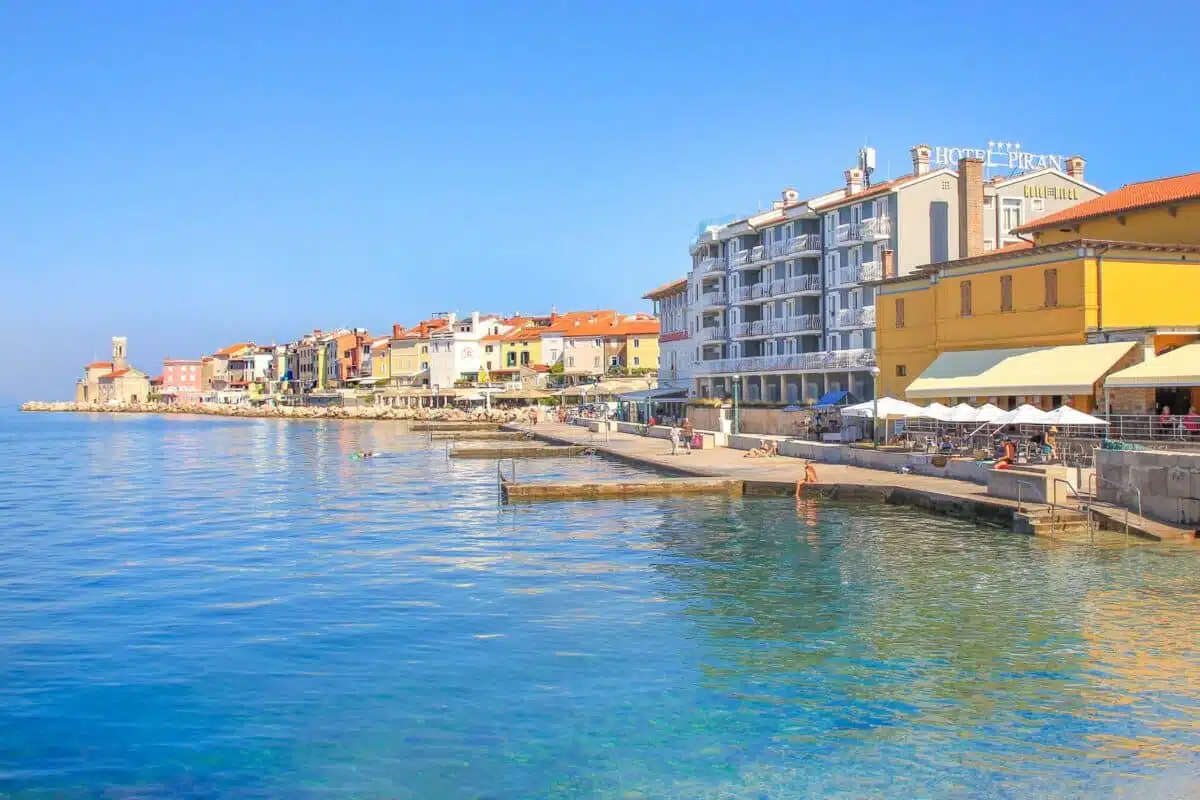 Piran strand beach 1n scaled 1 1200x800 1