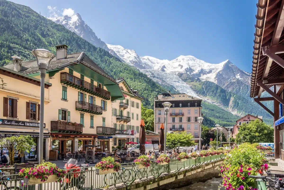 initial chamonix 1 1200x801 1