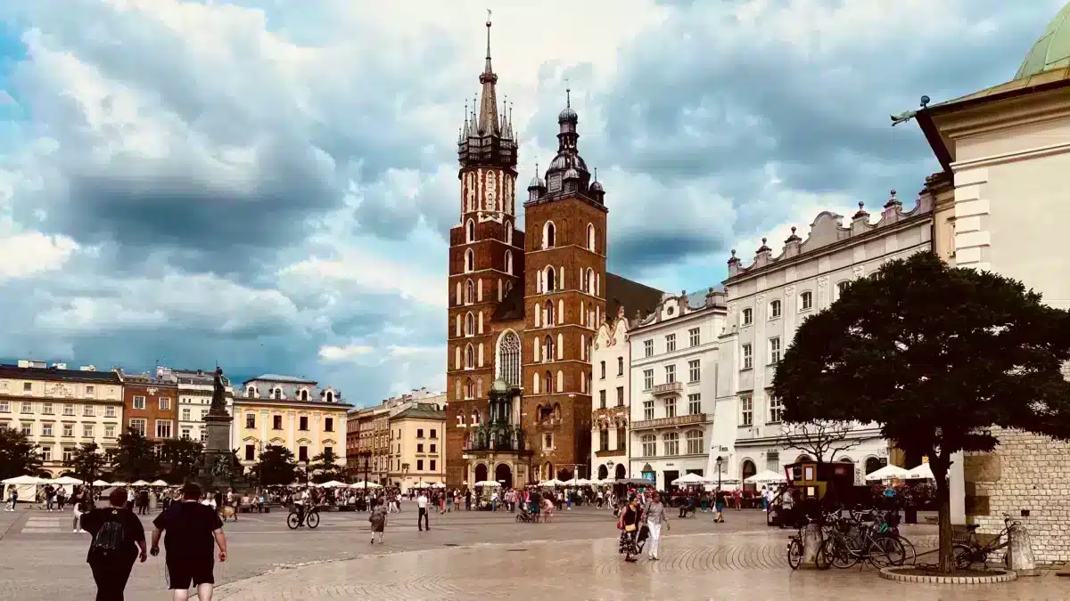 krakow 1200x675 1