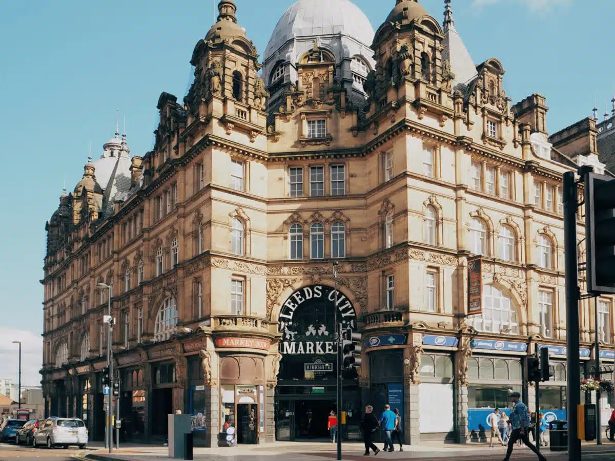 leeds 1200x900 1