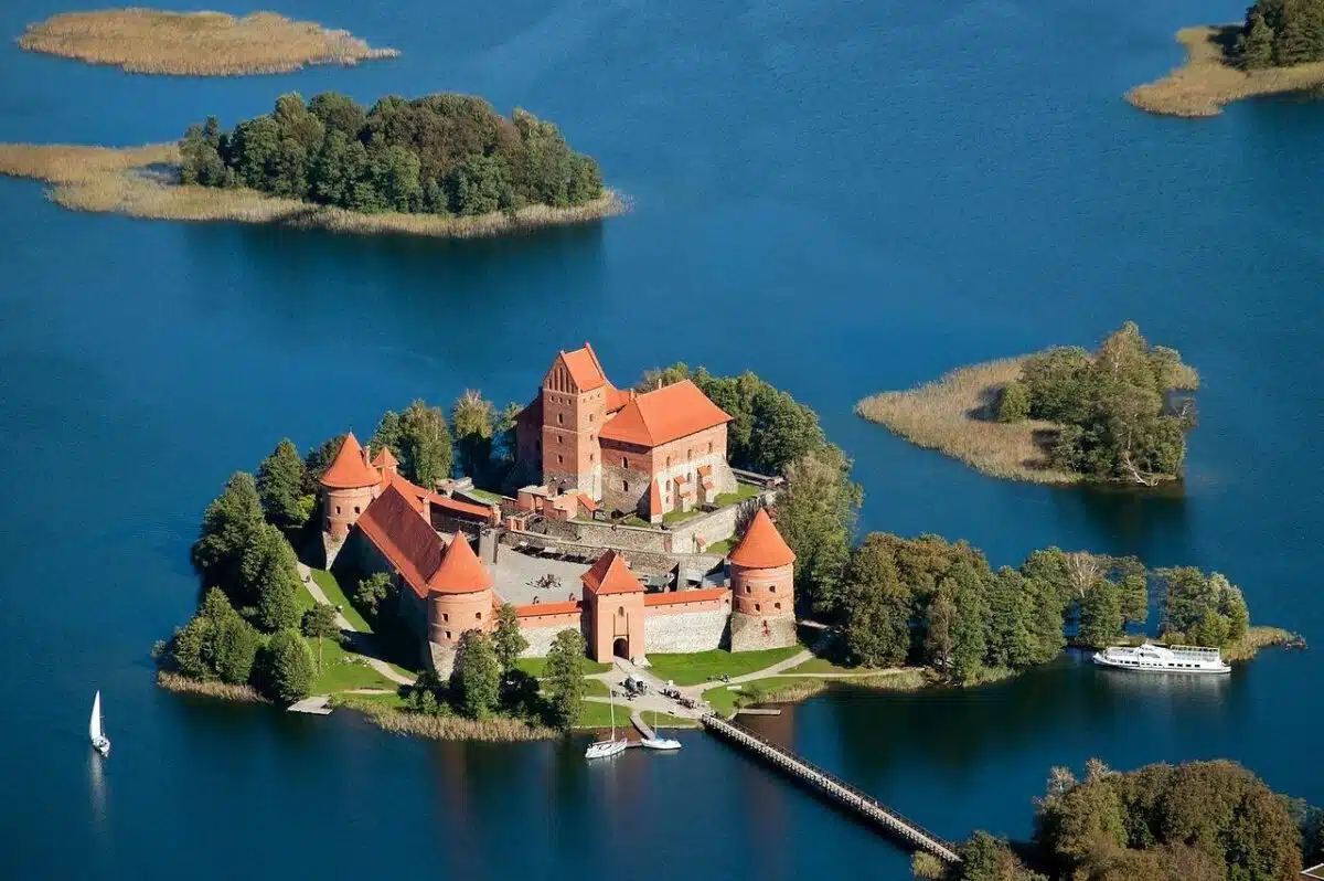 trakai castle 1200x798 1