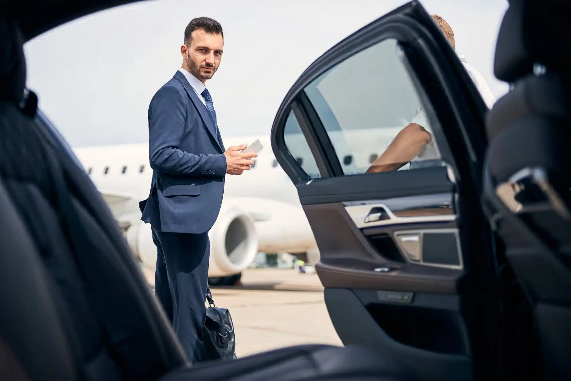 Transferts aéroport privés pour les voyageurs d'affaires