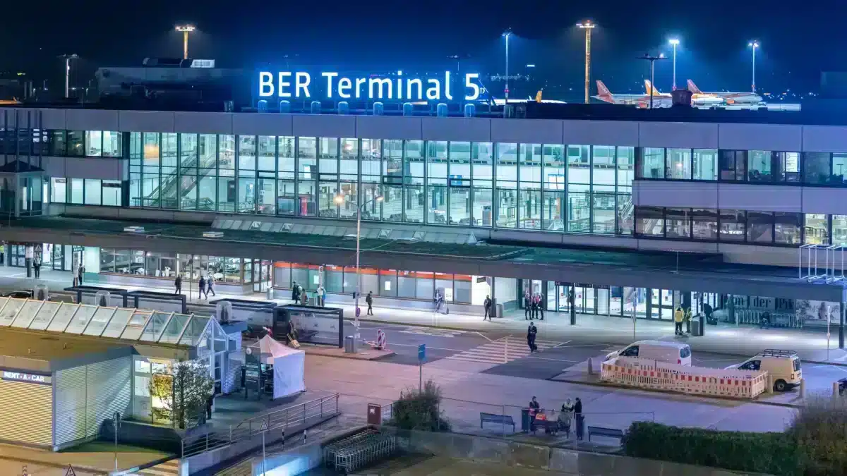 Berlin Airport Transfer Service 11 Berlin Airport Transfer Service