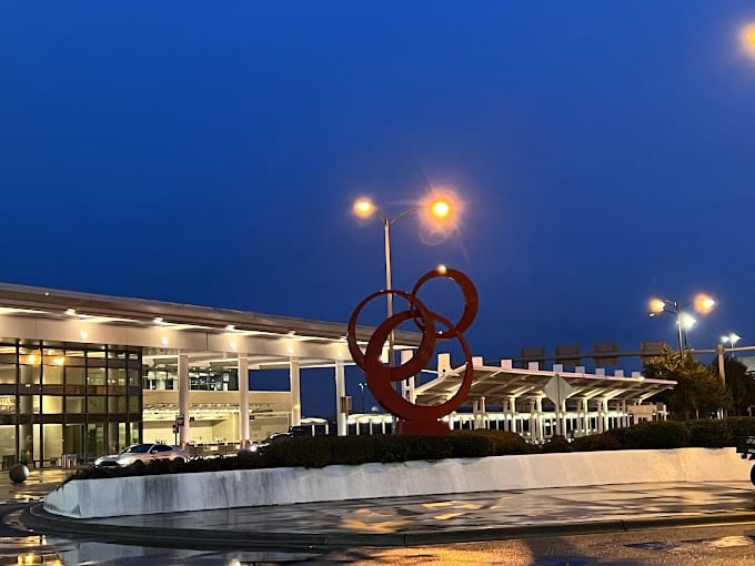 Hot Springs 2 Clinton National Airport (LIT)