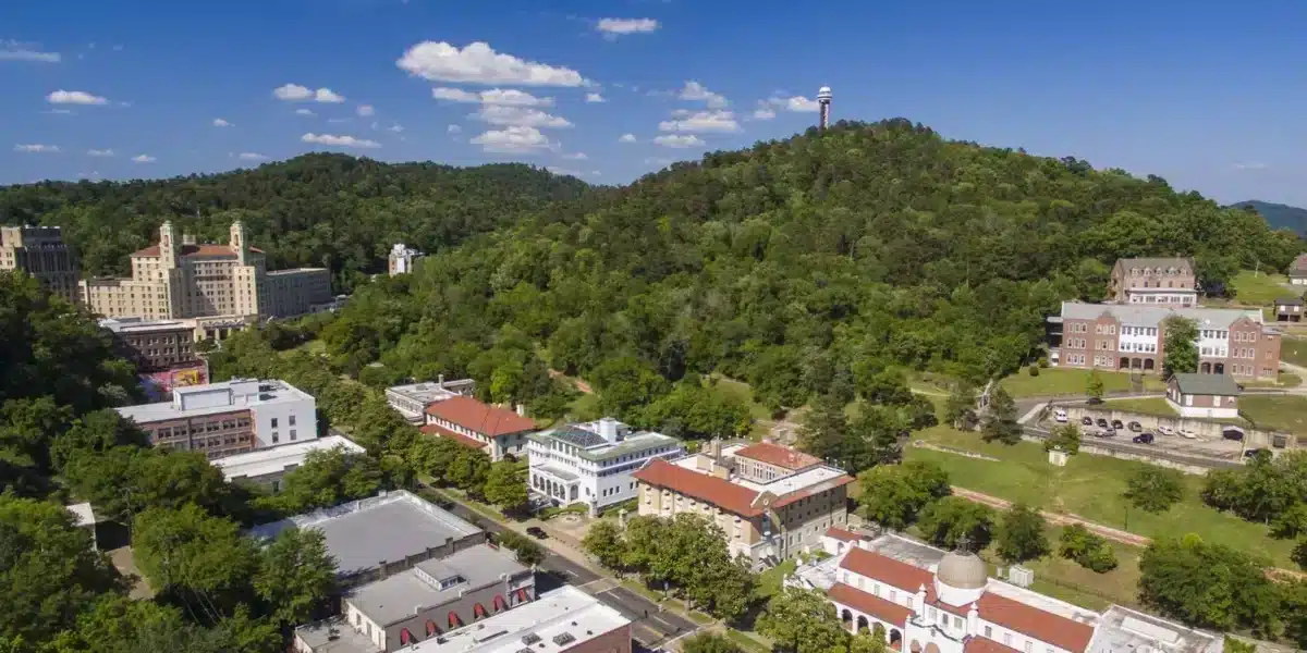 Hot Springs 1 Hot springs chaufffeur services