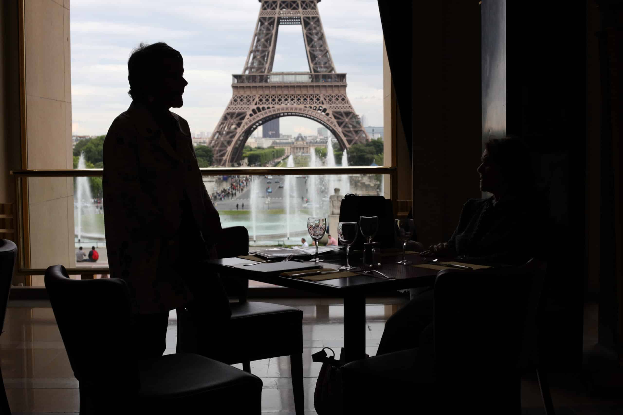 10 Questions to Ask Before Booking a Chauffeur 5 10 Questions to Ask Before Booking a Chauffeur