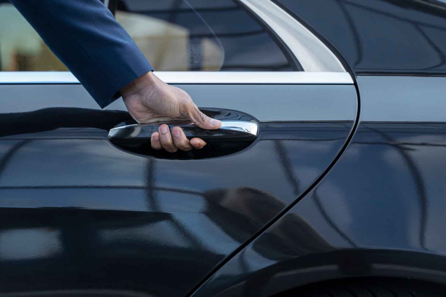 Car Service Montreal: Bilingual Excellence for International Business 4 Car Service Montreal: Bilingual Excellence for International Business