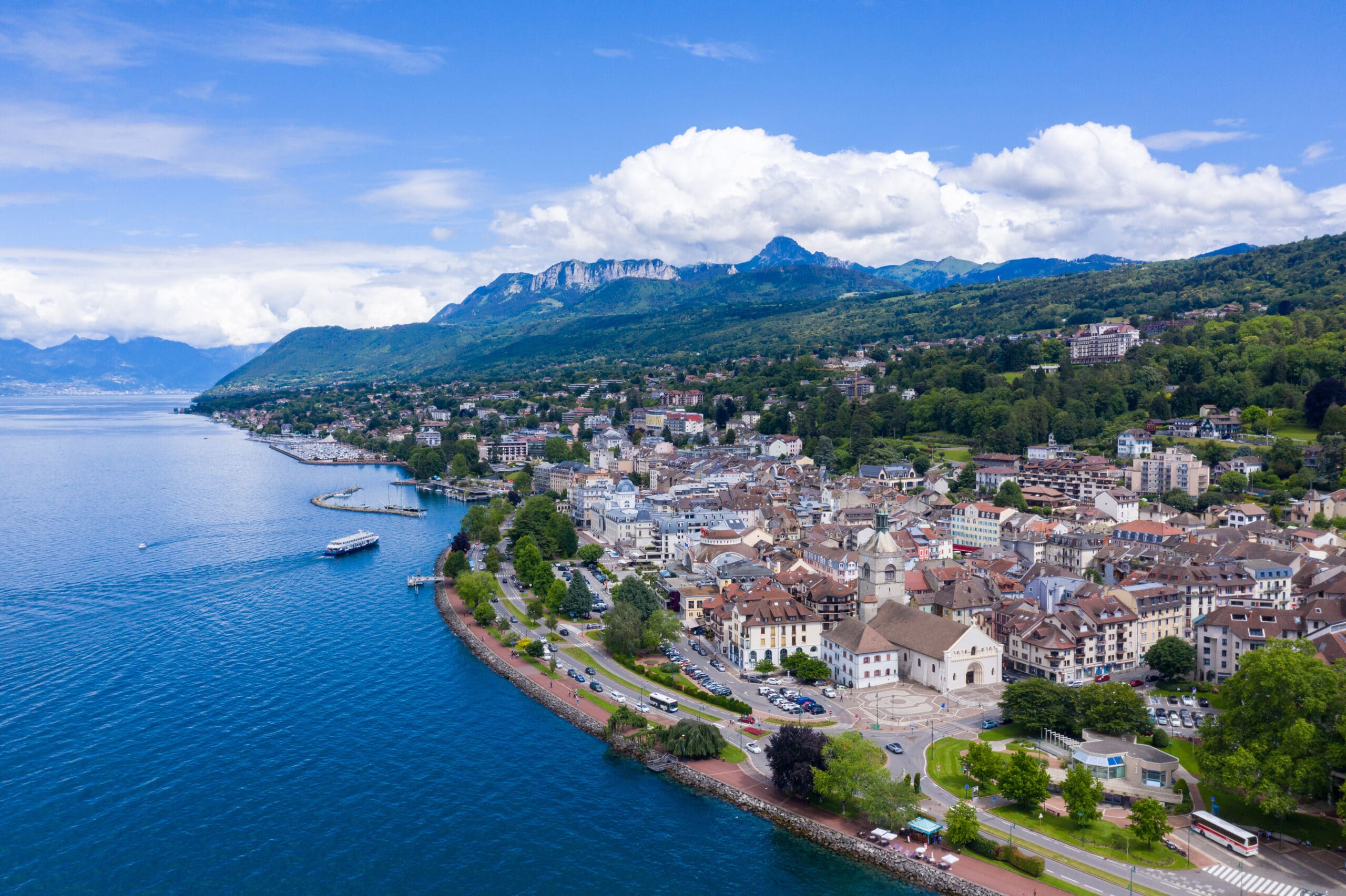 5 indimenticabili gite di un giorno da Ginevra con autista privato 5 evian