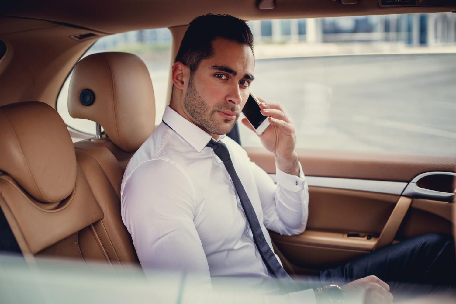 Abu Dhabi para negócios: Motoristas Privados Executivos