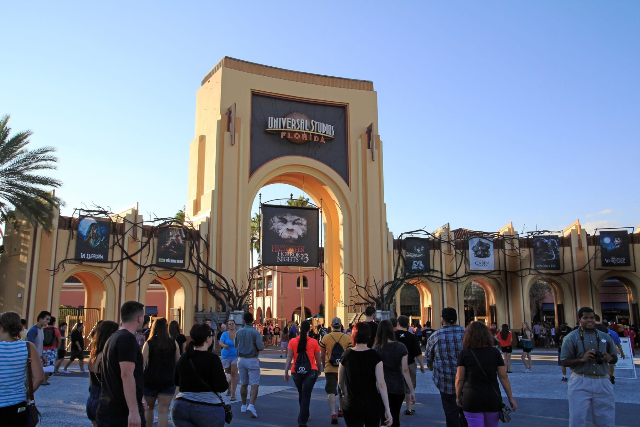 Top 6 Halloween Destinations in 2025 5 Halloween Destinations, private chauffeur in Orlando