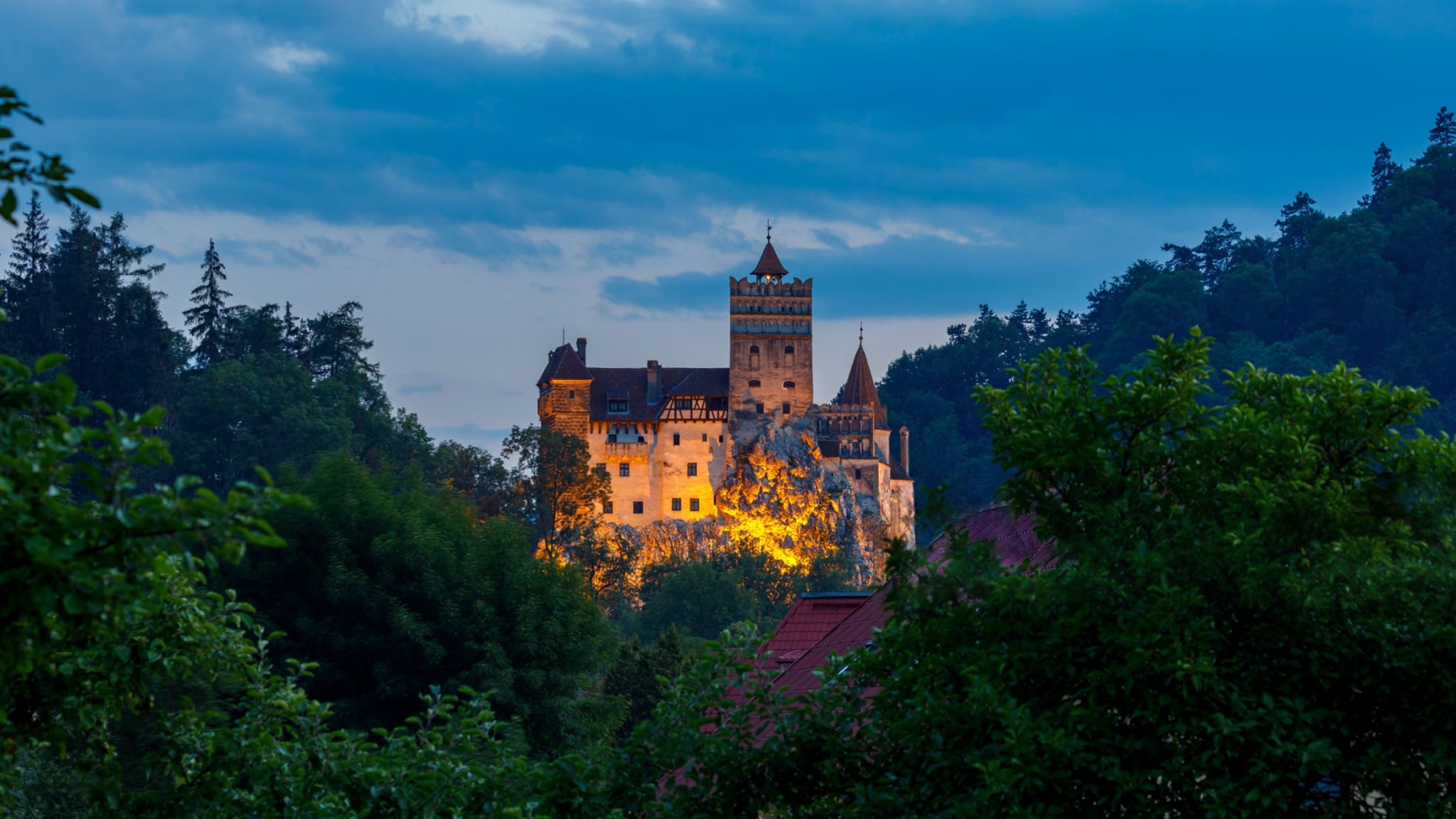 Top 6 Halloween Destinations in 2025 3 Halloween Destinations, private chauffeur in romania