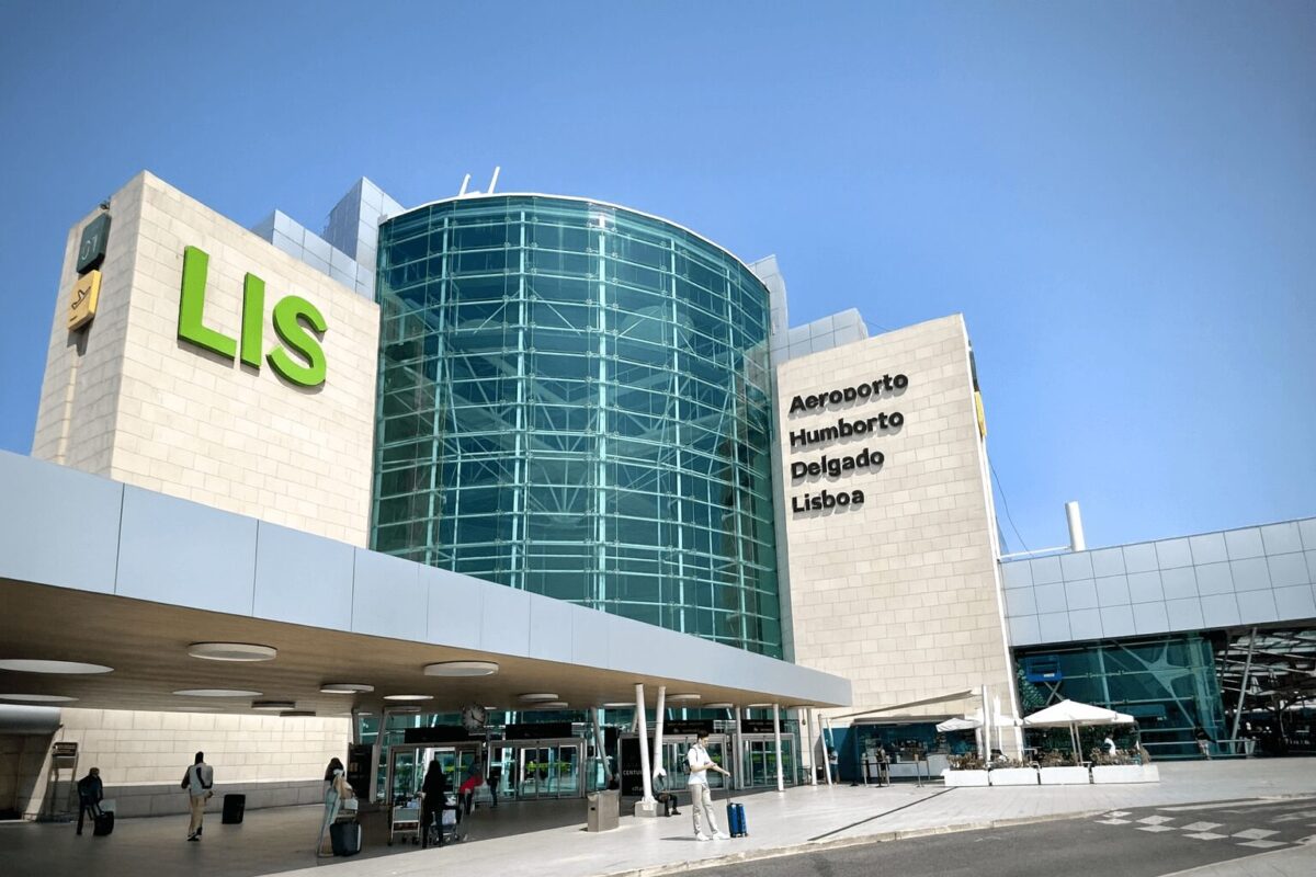 Humberto Delgado Airport 3 Airport transfer Lisbon LIS