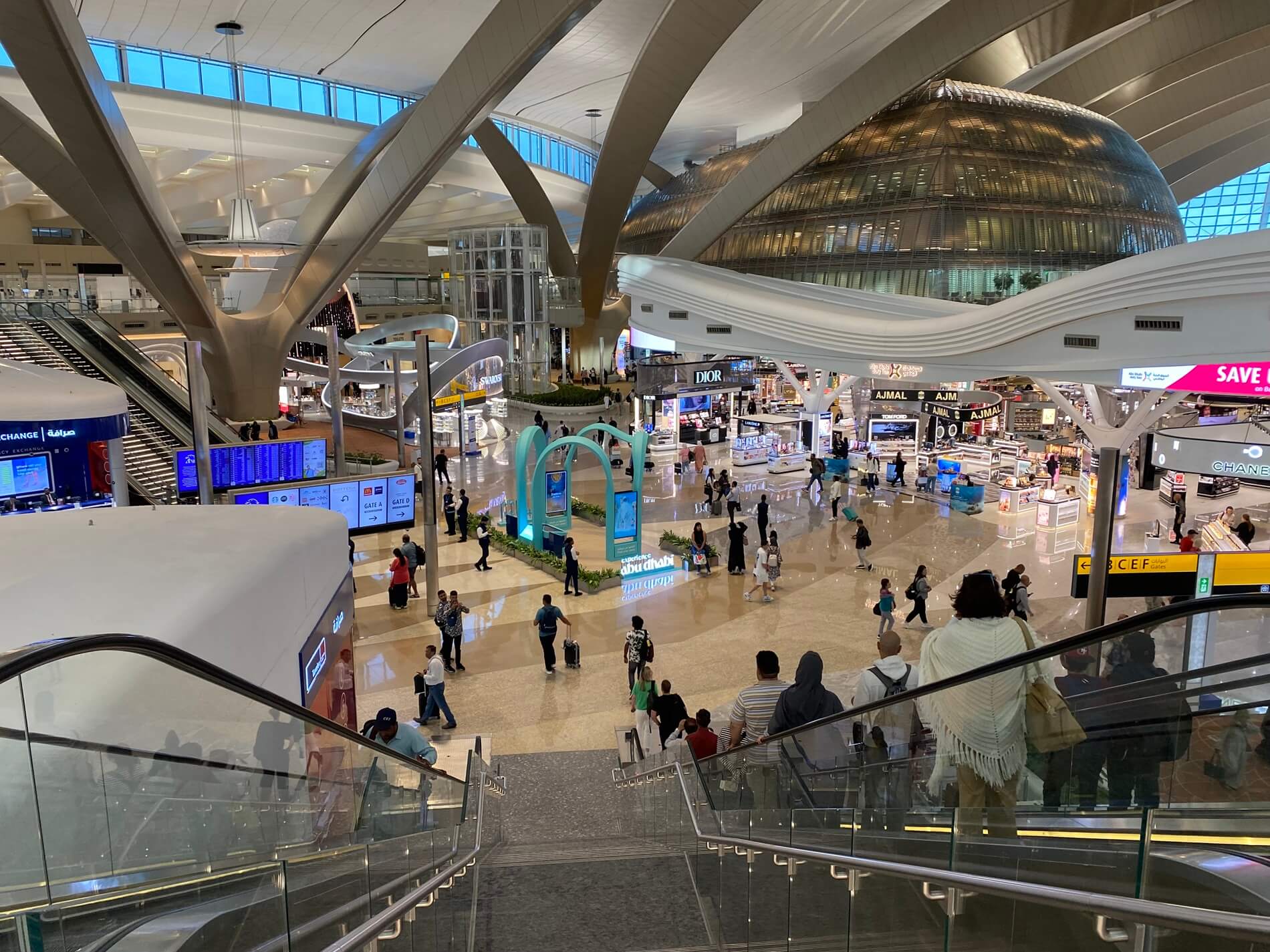 Traslados aeropuerto internacional Zayed AUH