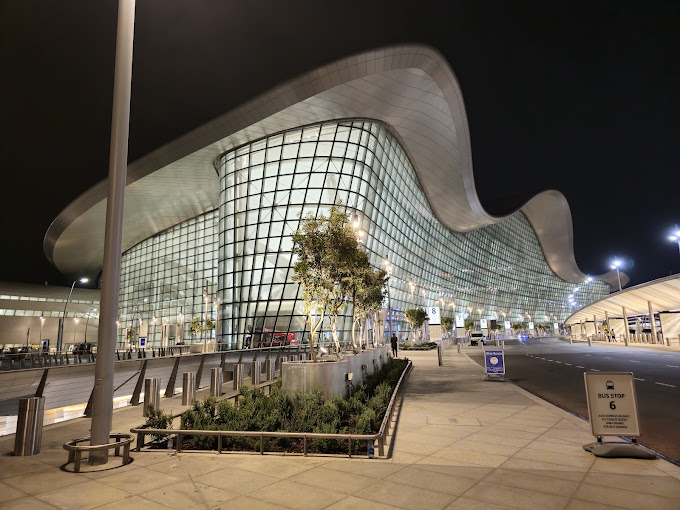 Chófer privado en el aeropuerto de Abu Dhabi