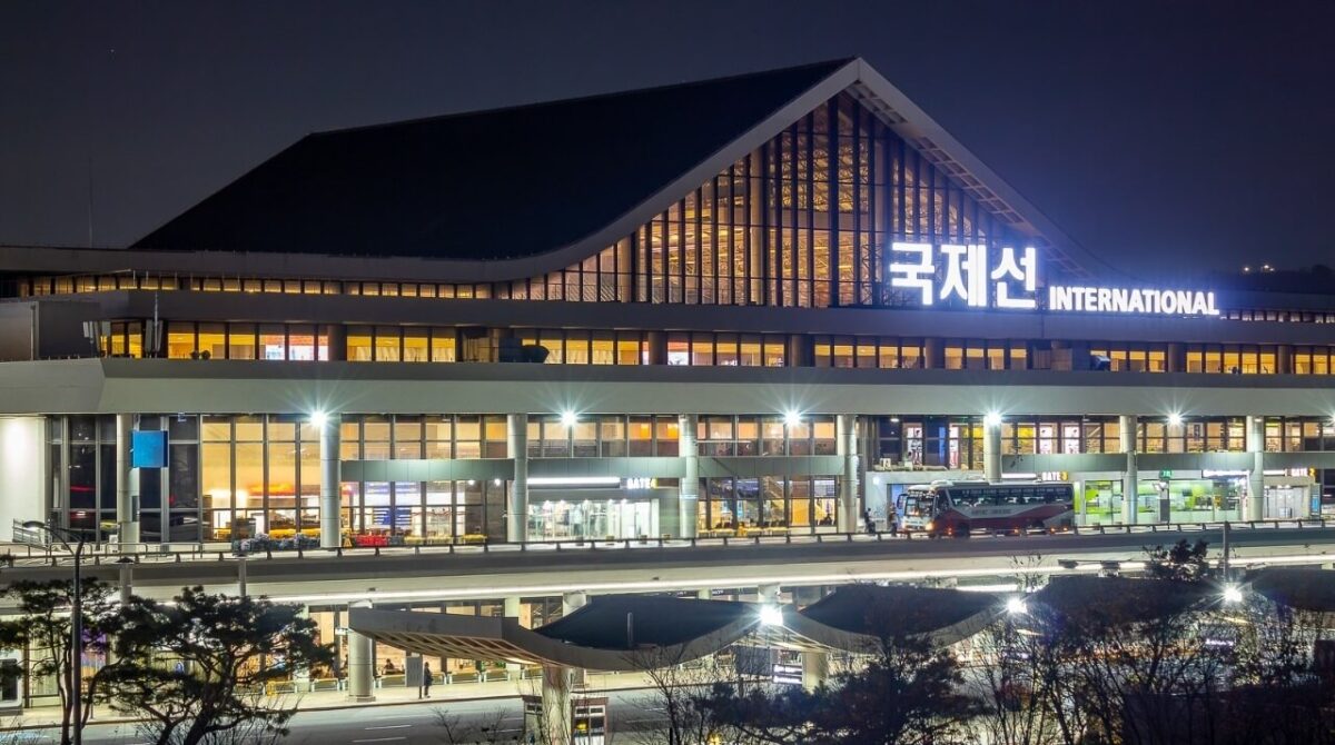 Seoul Gimpo International Airport transfers