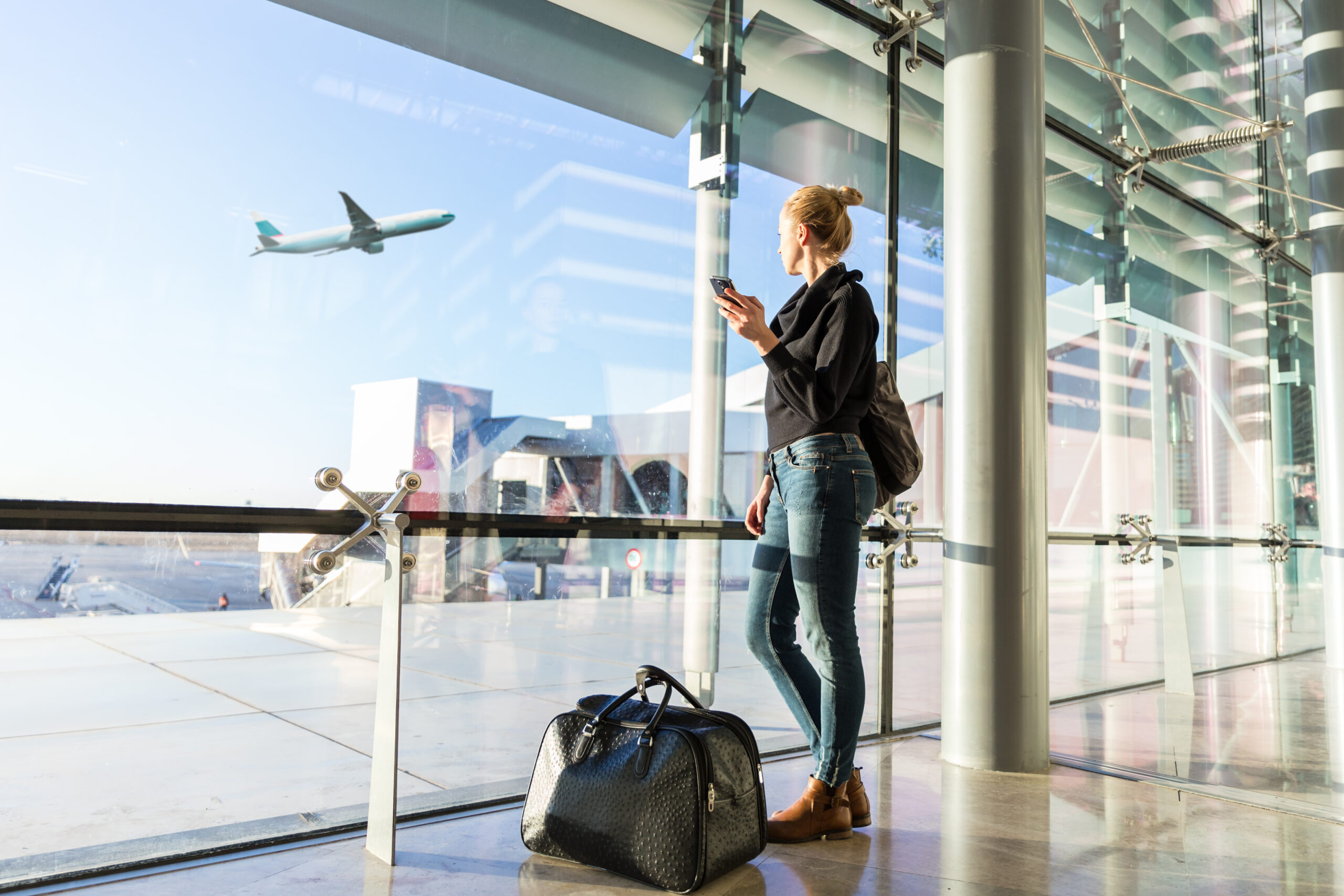 Zakelijke luchthaven transfer service in {{City}} met professionele privéchauffeur