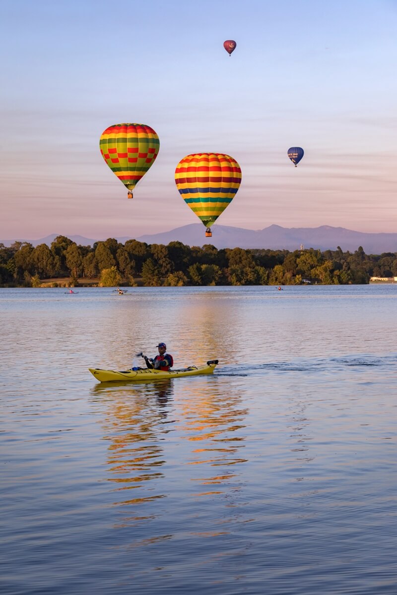 Ballonnen in de stad Canberra