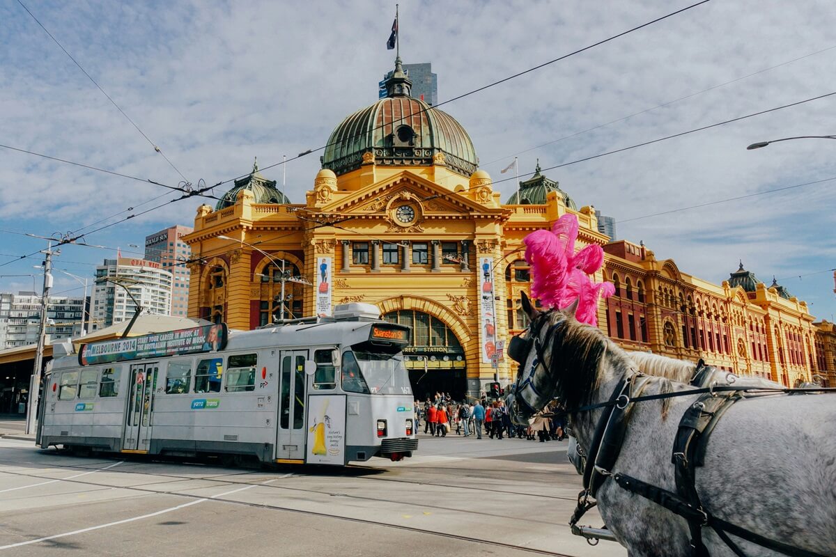 Paardenkoets bij Flinders Street Station
