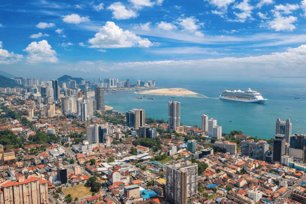 George Town 7 Discover GEorge Town with a private driver