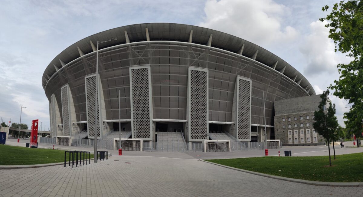 Champions League Final 2026 : the Ultimate Travel Guide 1 Modern architecture of Puskás Aréna in Budapest, Hungary, showcasing its grand stadium design.