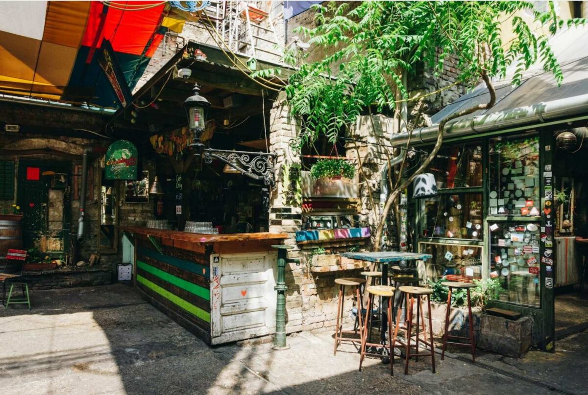Champions League Final 2026 : the Ultimate Travel Guide 3 Szimpla Kert