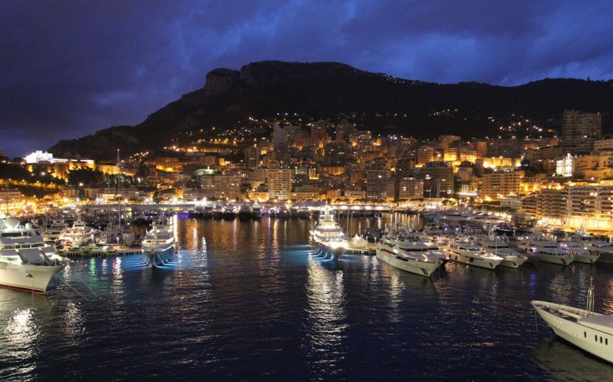 Monaco Yacht Show 2026 Travel Guide: Transport Between Marinas, Hotels, airports & Events 3 Monaoco Harbor at dusk