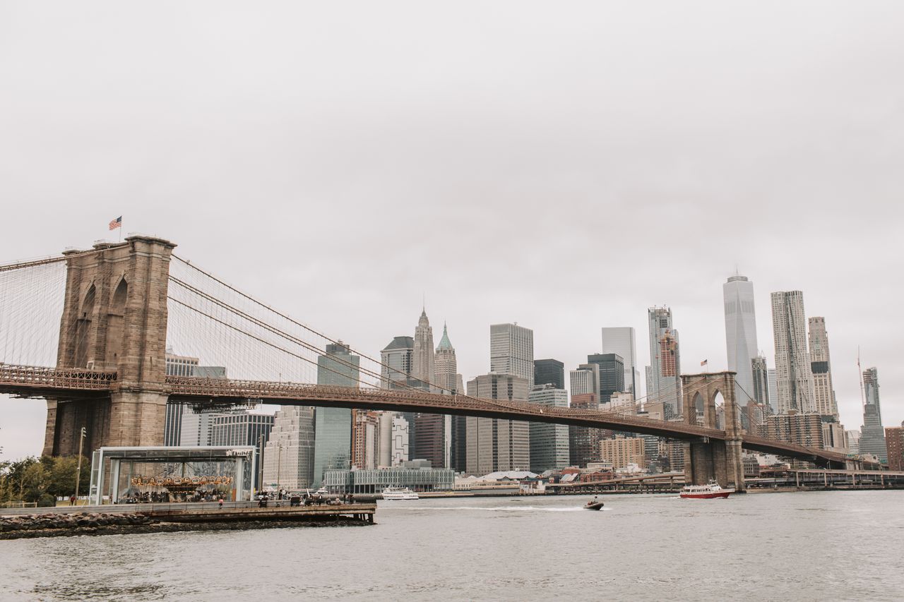 New York City: The Executive's Private Chauffeur Guide 2 new york city executive chauffeur guide b