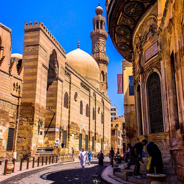 Cairo chauffeur by the hour Cairo chauffeur by the hour