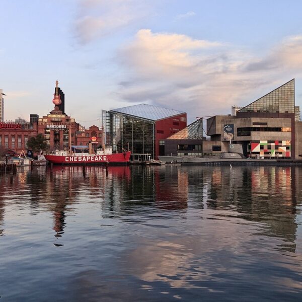 Baltimore Inner Harbor Chauffeur servie by the hour