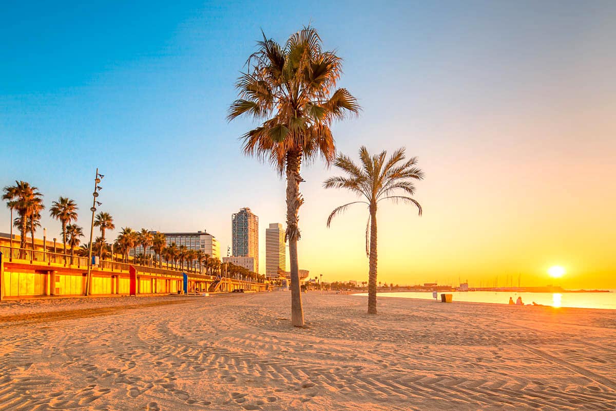 Barcelone 1 Barceloneta Beach things to do in Barcelona