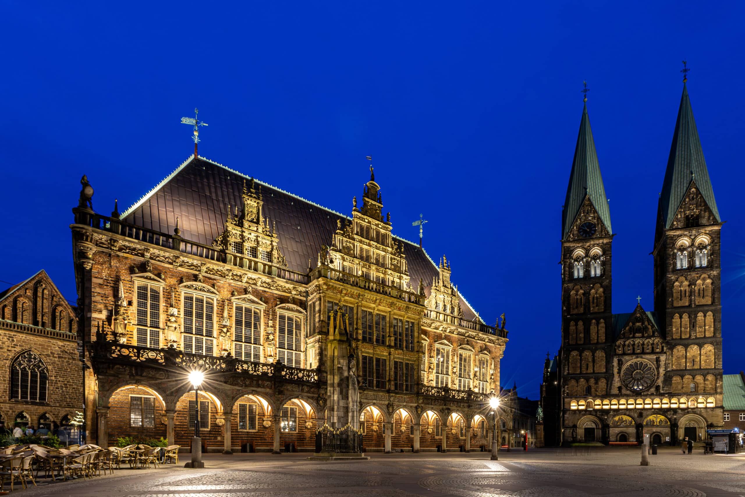 Brema 1 Bremen Rathaus Roland und Dom blaue Stunde 2024 msu 8259 scaled