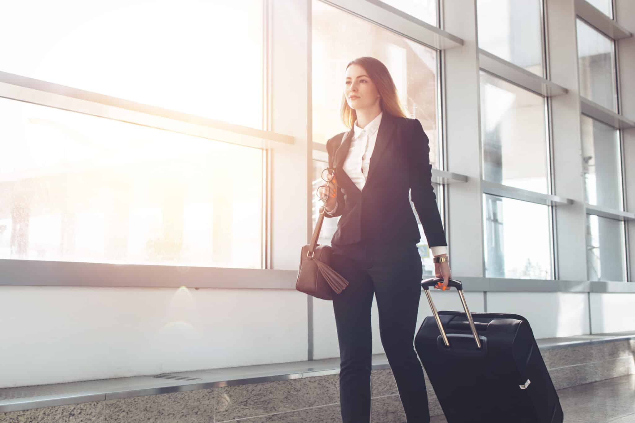 Traslados al aeropuerto 1 iStock 1021502722 2048x1367 1